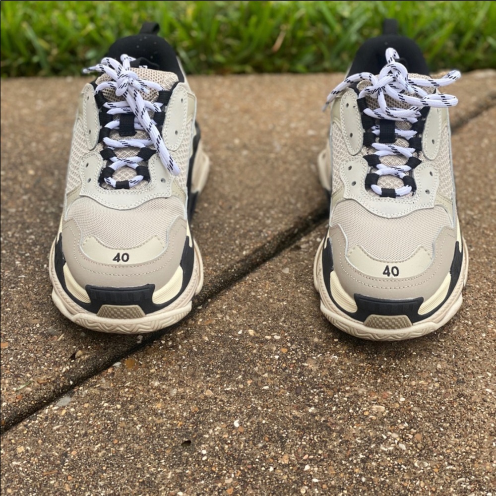 Balenciaga triple S